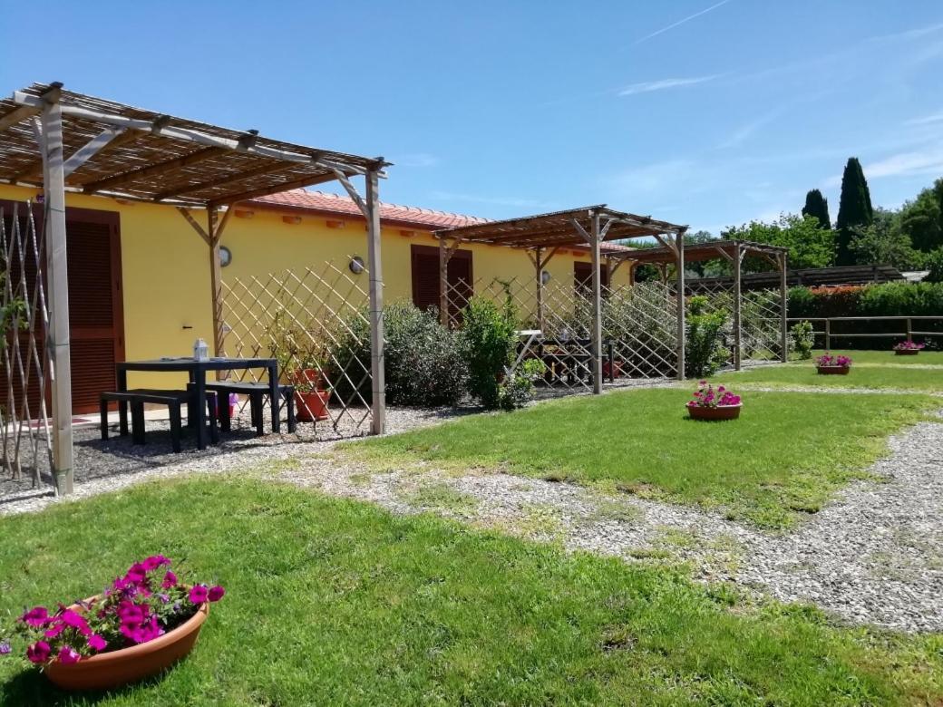 Il Melarancio Bed & Breakfast Pescia Romana Bagian luar foto